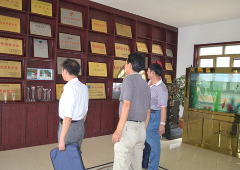 濟陽分局徐科長一行來華北平臺公司檢查指導有關評問題